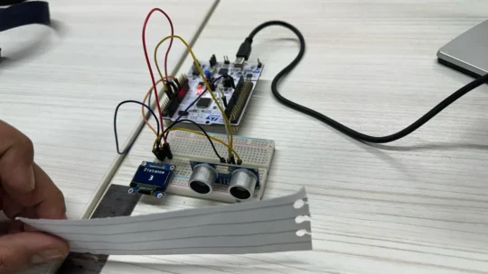 HC SR04 Ultrasonic Sensor with STM32 Nucleo using STM32CubeIDE 540x304 - El Sensor Ultrasonico HC-SR04 Guia Completa